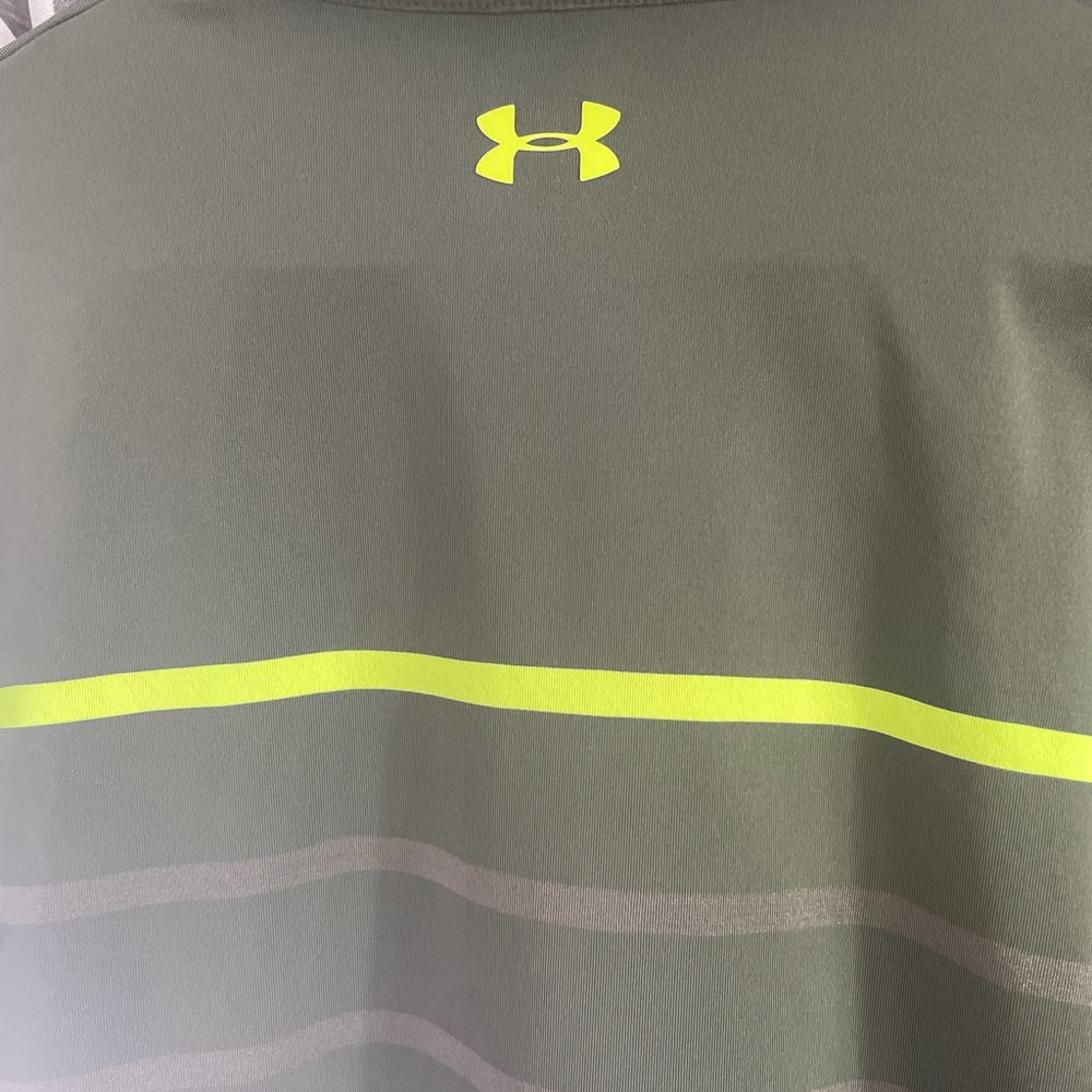 Short Sleeve Under Armour Shirt